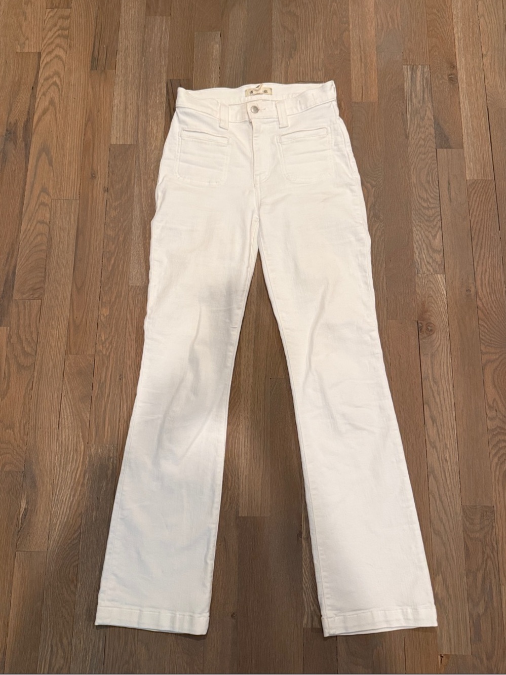Women's White mid-Rise Straight Jeans